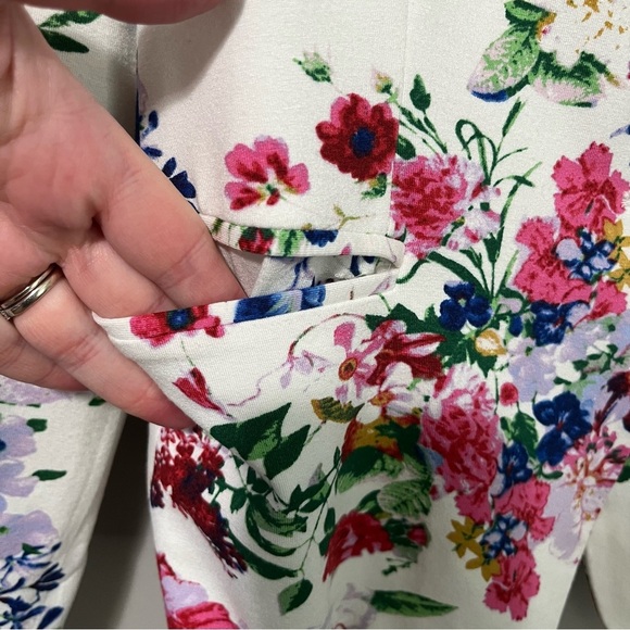 Philosophy Notch Lapel Single Button Lined White with Floral Print Blazer - Picture 5 of 15